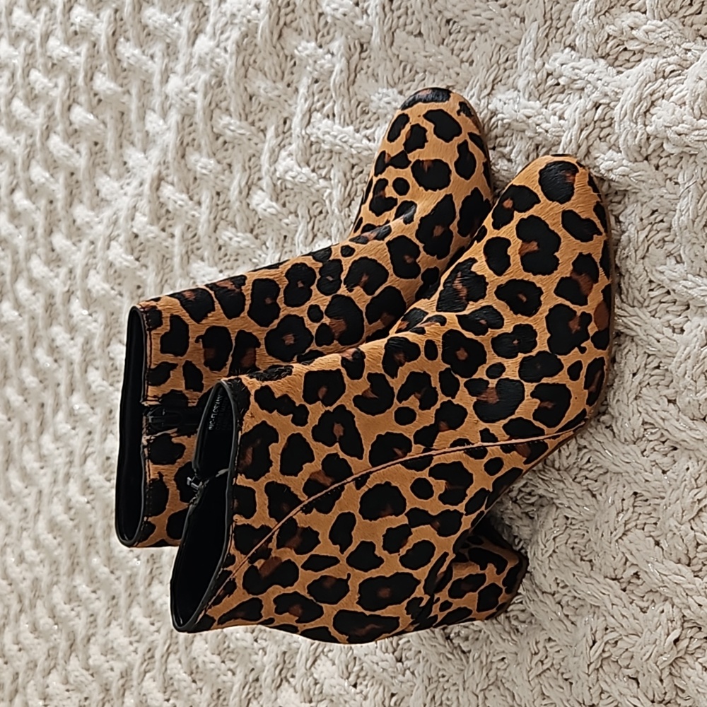 INC cheetah booties
